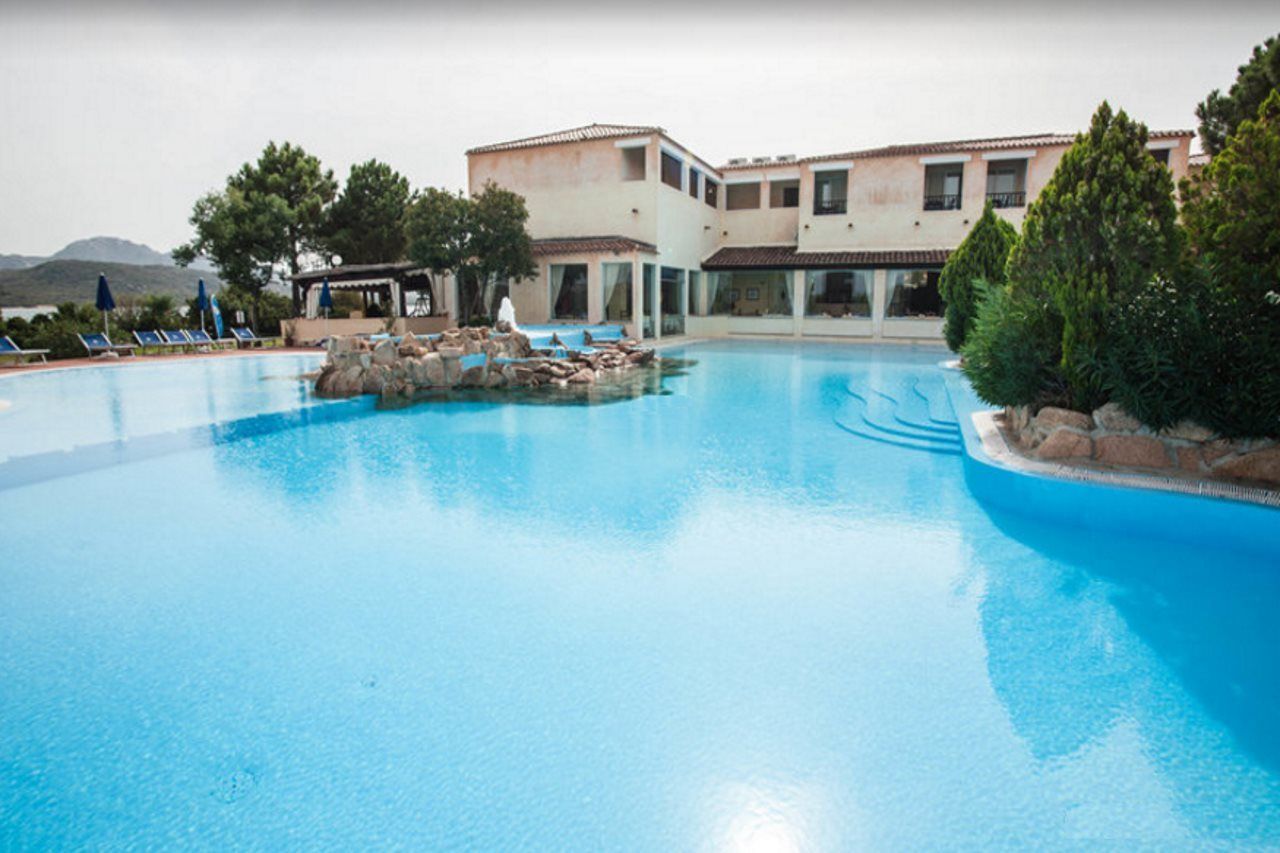 Colonna Hotel Du Golf Portisco Ngoại thất bức ảnh
