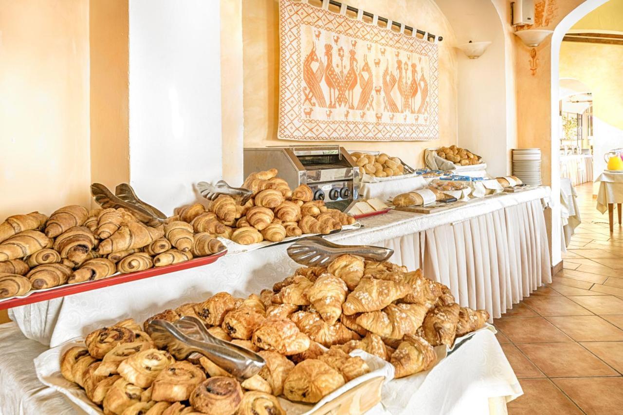 Colonna Hotel Du Golf Portisco Ngoại thất bức ảnh